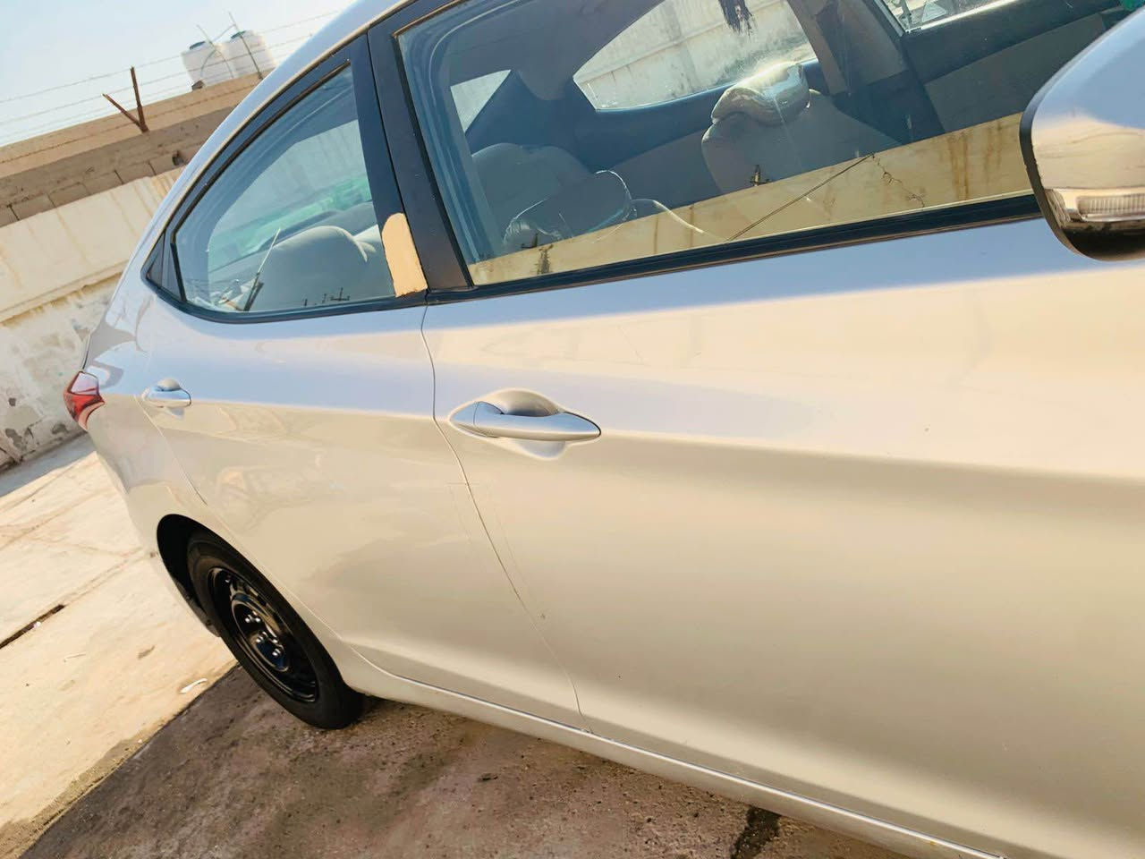 هونداي النترا خليجي حره تحويل ثاني يوم بسمي الرقم الدولي ذي قار . السياره بدون ضربه فقط صبغ جماليه حزام
كير مكينه تبريد حداديه وتخم تاير كفاله 
مغلفه حراري من داخل كشنات وارضيه 
مكينه ١٦٠٠ ترايك لبغداد شرط 
السعر ٩٧ العنوان البصره الطويسه *********** البصرة, العراق
