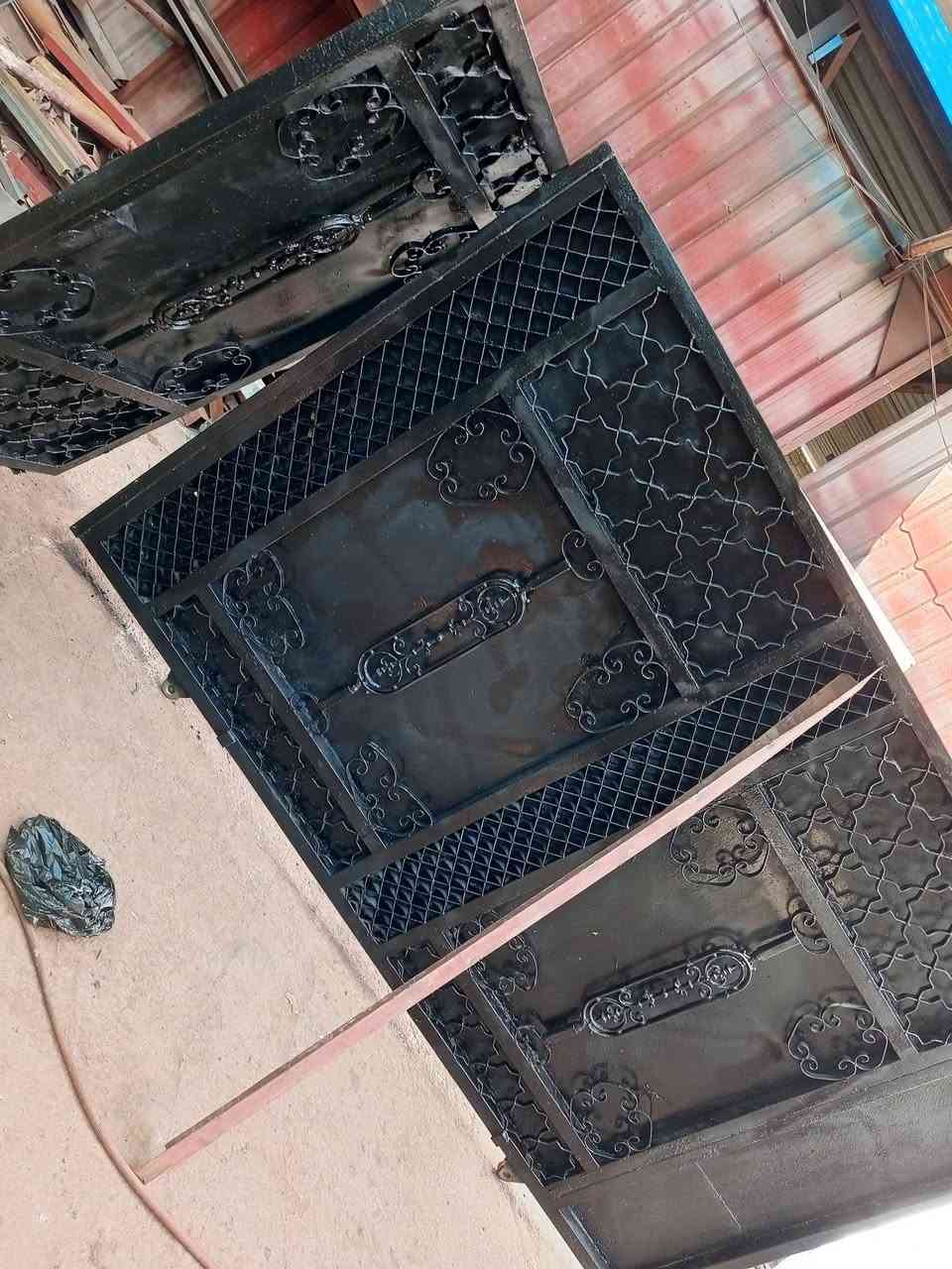 #للبيع  باپ  اسلايت 4مترات  مع الجرجوبه والارتفاع متر و80 من الجرخ الظهر  بليت  حديد ثقيل ونظيف جدا   @ # مكاني  بغداد الغزاليه  ويوجد توصيل    ***********
***********
 #العراق #بغداد #متابعين
