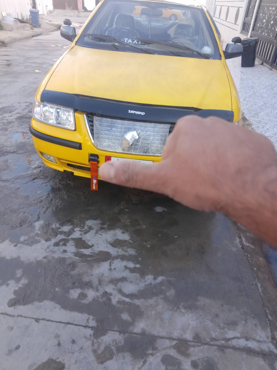 سمند 2011كير مكينه نضيفات شرط تحويل ثاني يوم سياره يحتاج صدر شويه تعبان وتايرات انزلك من احسابه كهربائيات كله شغاله قفل مركزي السعر25وبيه مجال ***********
