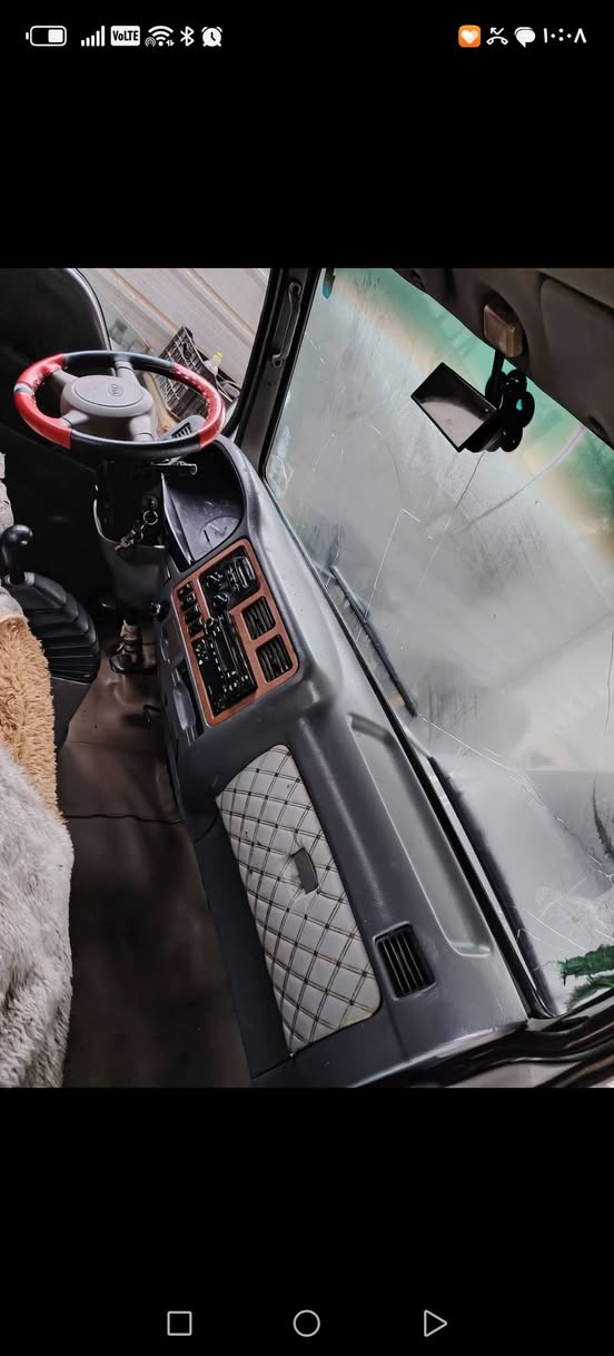 فونتيره مديل 97 رقم ذي قار مشروع مطني مكينه وكير وكسن كفاله حداديه تخم تاير جديد السعر 45 وبيهه مجال قليل مكان السياره ميسان وهاذا رقم *********** يوجد وتساب
