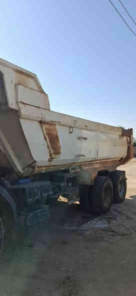 بدي للبيع طوله ٥.٧٥ بدون جك يرادله كاعيه سعر ٢٣ورقه غير متواجد ع النت اتصال ***********
