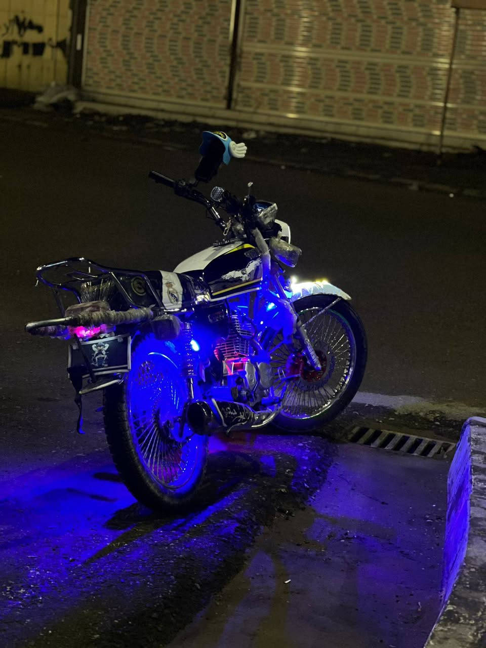 للبيع  موديل السعر 550
الرقم  ***********
