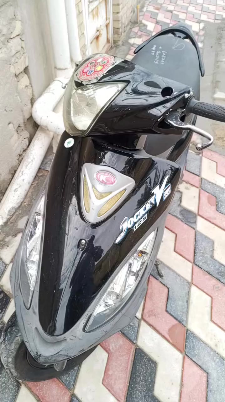 ماكو v2 2013رمبة صارلهه يومين نازلة من الحاوية مامفتوح اي برغي بيهه ابد
السعر ٩٥٠


**إذا كنت صاحب هذا الإعلان وتريد حذفه لأي سبب، رجاءا أرسل رسالة إلى الدعم الفني**