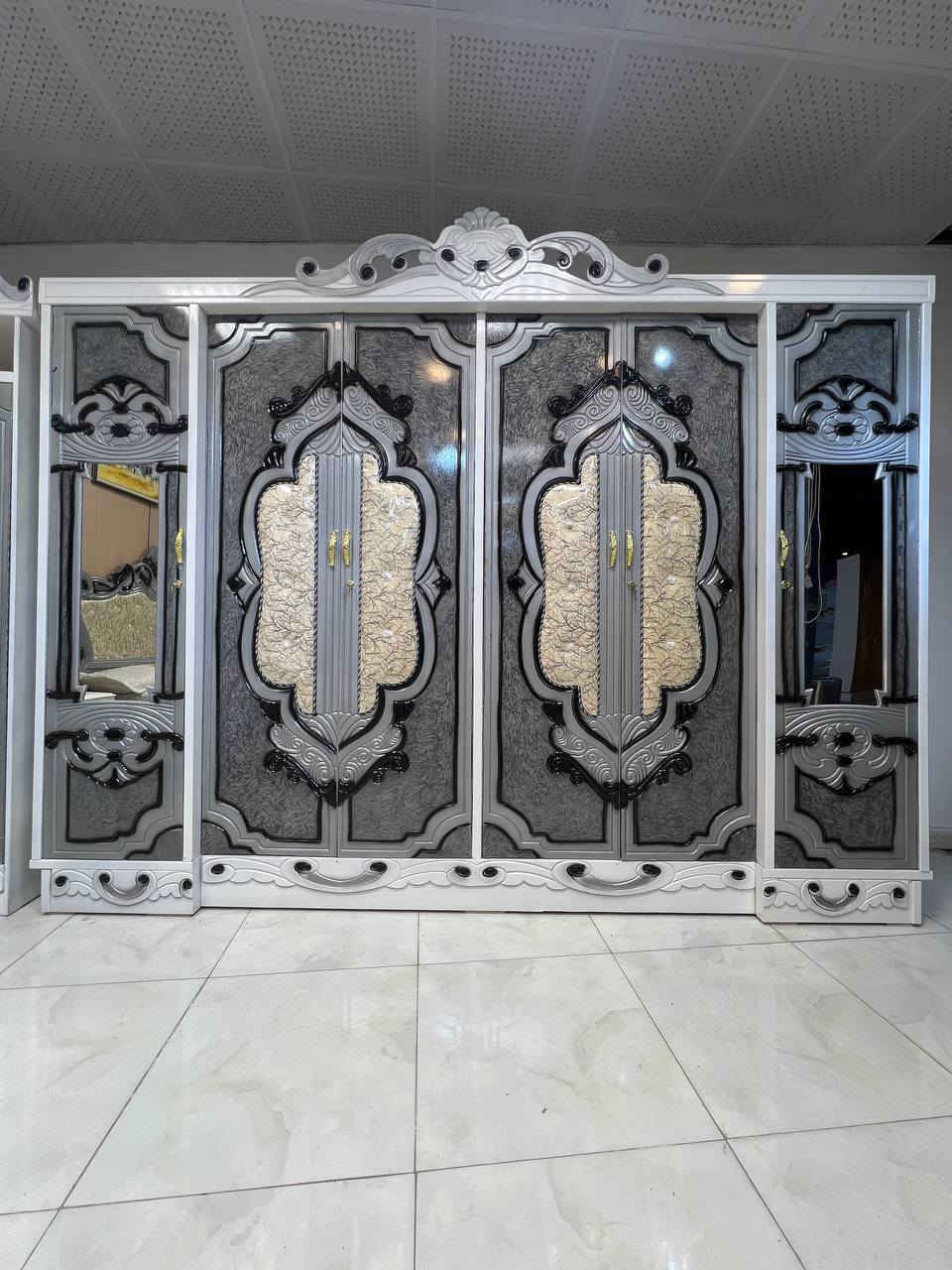 غرف نجاره عراقيه 💯💯

تتكون من ١٠ قطع 

عرض الكنتور٣مترات و٢٠سم

ارتفاع الكنتور مترين و٤٥سم

السرير بلوك ٦ ارجل

طول السرير 200 سم 

عرض السرير 160 سم 

الضهر شد براغي

الزاويه بارتفاع الكنتور 

الشازلون والطابوريه 75 الف 

الحجز والاستفسار خاص


**إذا كنت صاحب هذا الإعلان وتريد حذفه لأي سبب، رجاءا أرسل رسالة إلى الدعم الفني**