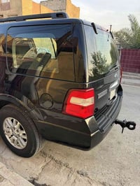 فقط بيع  فورد اكسبدشين موديل2011 XLT السيارة بأسمي        مكفولة كفالة...