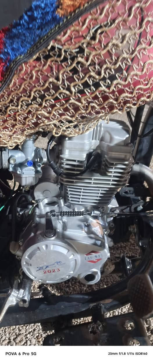 السلام عليكم  طرطوره موديل 20 محرك 23 شاصي كفاله طرطوره جديده ملاحظه (بس منفيس مو كمرك ) مكاني الرمادي الخمسه كيلو  *********** ما متواجد عل فيس
