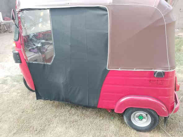 تكتك لبيع موديل 2018 شهر التاسع مرقمه رقمهه كربلاء والتكتك مصبوغه عام يعني معمره  تعمير درجة اولئ مكينه خير من الله لا تنقيص ولا تبخير السعر 4300وبيهه مجال حك الجيه مكاني بابل مسيب للتواصل اتصال ***********
