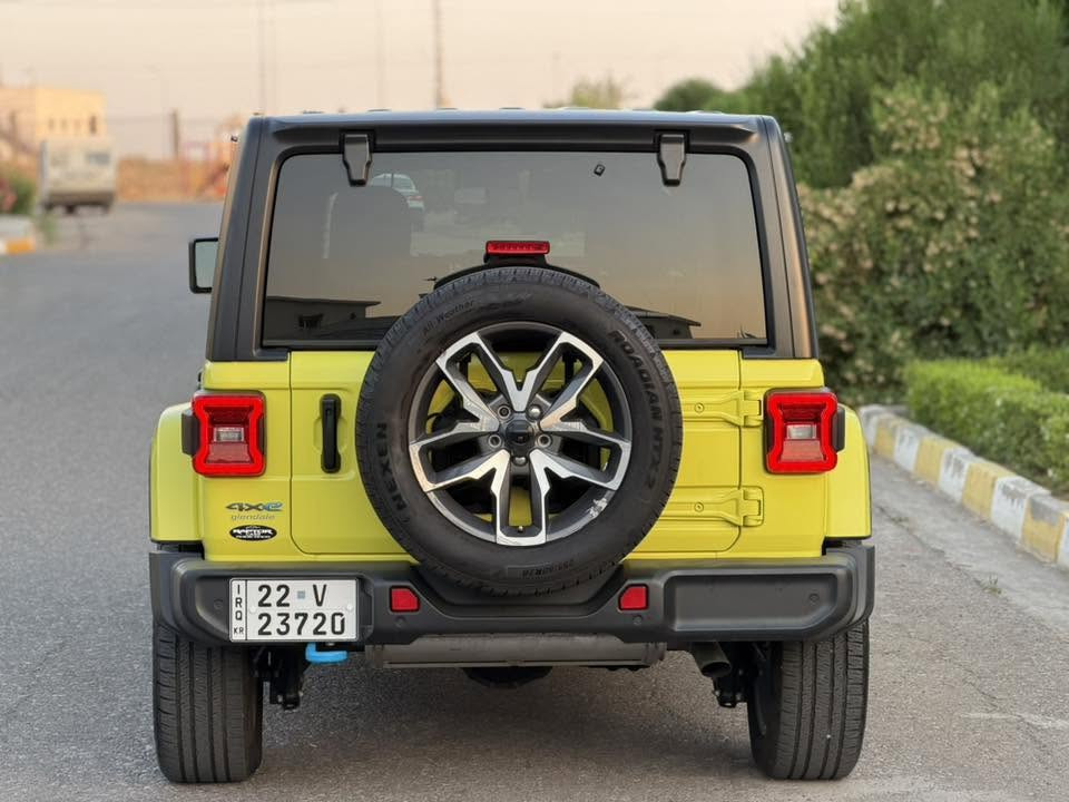 ياالله

السلام عليكم جيب رانكلر صحاري 4Xe 2024  وارد امريكي

Jeep Wrangler  4Xe 2024 2.0L 4 

حجم المكينه : 2000 تيربو + هايبرد + هجين شحن منزلي
المسافه المقطوعه : 9 الف ميل       
الضرر : صبغ حافة البنيد من الجهه اليمنه  موضح بالصور
                   الايرباك : دركه + برده. راجع سستم  

#المواصفات 
1.قماره تتفصخ صير كشف
2.بصمه 
3.لوكير
4.كشافات عدسه
6.شحن خارجي
7.هيتر بالاستيرن 
8. شاشه
9.هيترات بالكشنات
10.تشغيل عن بعد
11.كشنات جلد
12هيترات بالكشنات
13. دمام خلفي
14.كامرا 
15.رادرات 360
16.رادار امامي
17.حساسات خلفيه
18.بصمات عدد 2

#السعر  : الطلب في التعليقات سيأتي اليك مباشرة 

تفاصيل اكثر هذا رقمي *********** تحياتي 

مكان السياره اربيل
