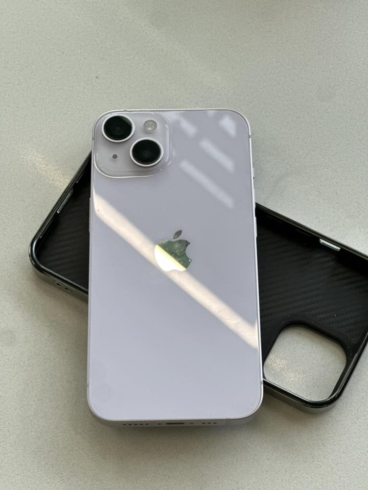 للبيع 14 عادي بطاريه 84 نضيف الجهاز ذاكره 128  السعر 520 وبي مجال مكان ديوانيه ***********
