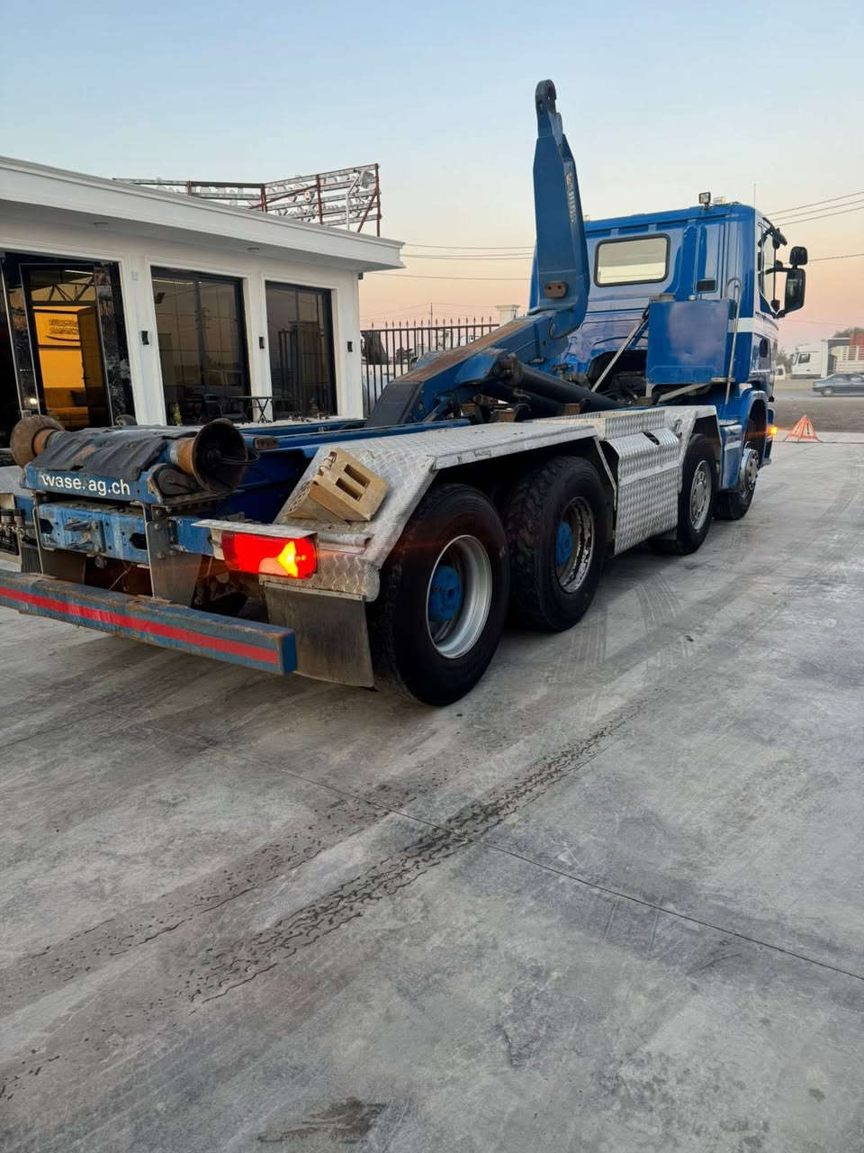 سكانيا موديل 2014 دخول جديد بصرة سيارة بالكارتون عنوان بغداد ***********
