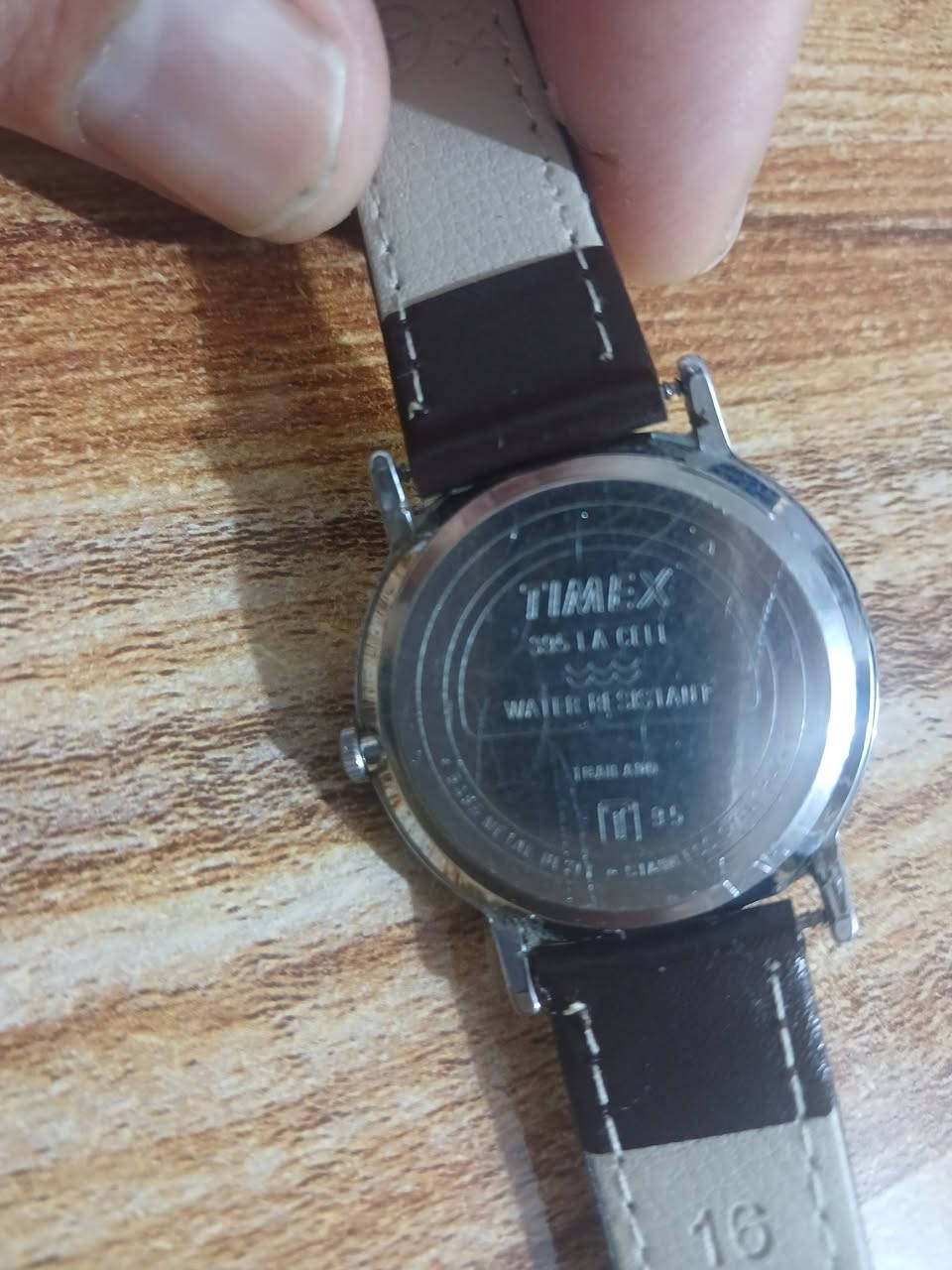 ساعه تايمكس سير جلد شغاله باله اصلي طلعتلي بهذا الشكل بالعافيه الي ياخذها انطيني سعرك بالعافيه يوجد توصيل لجميع محافظات العراقق
ملاحضه القطعه واحده فقط


**إذا كنت صاحب هذا الإعلان وتريد حذفه لأي سبب، رجاءا أرسل رسالة إلى الدعم الفني**