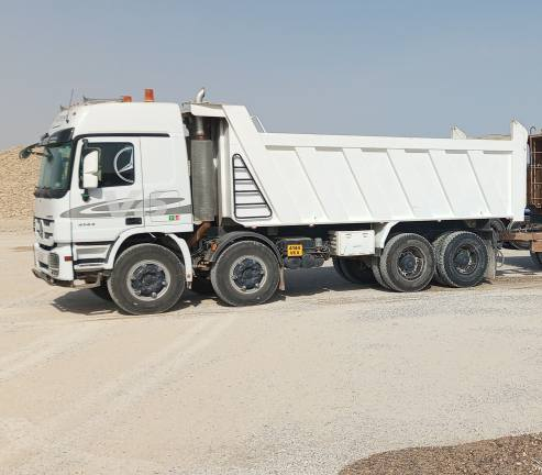 سلام عليكم للبيع اكتروس فحل اصل 2005 بموديله رقم بابل حجم 4144 مجموعة جيف كير كهربائي رباط 24 تخم تاير جديد ويل برماغ الماني  شاصي وقمارة بدون صبغ خلاص  سياره نضيفه حيل ومابيه نقص الشراي يتصل ***********     ***********. م
