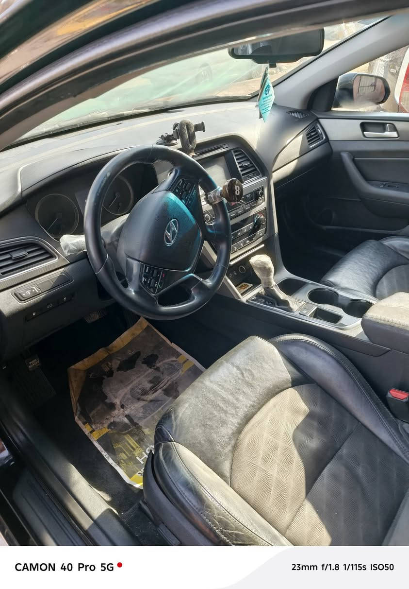 السلام عليكم سوناتا فول سبورت السعر ١٢٨
٢٠١٦
بسمي ماشية ٨٣ألف ميل .ليبل واحد (***********)
