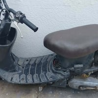 عندي مطار للبيع فحم السعر 100,000 وبي مجال تواصل رقم موبايل 0751915256...