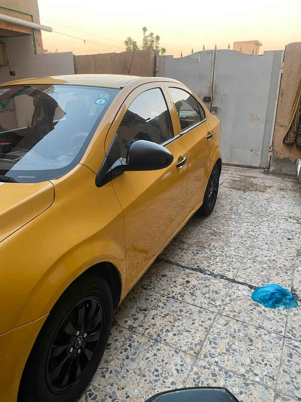السلام عليكم أف يو سونك سياره حلوه ونضيفه موديل ٢٠١٢ سياره جاهزه مكينه وكير حلوات وتبريد شغال تخم تاير مكان بغداد سعر 55 وبيهة مجال تواصل  ***********
