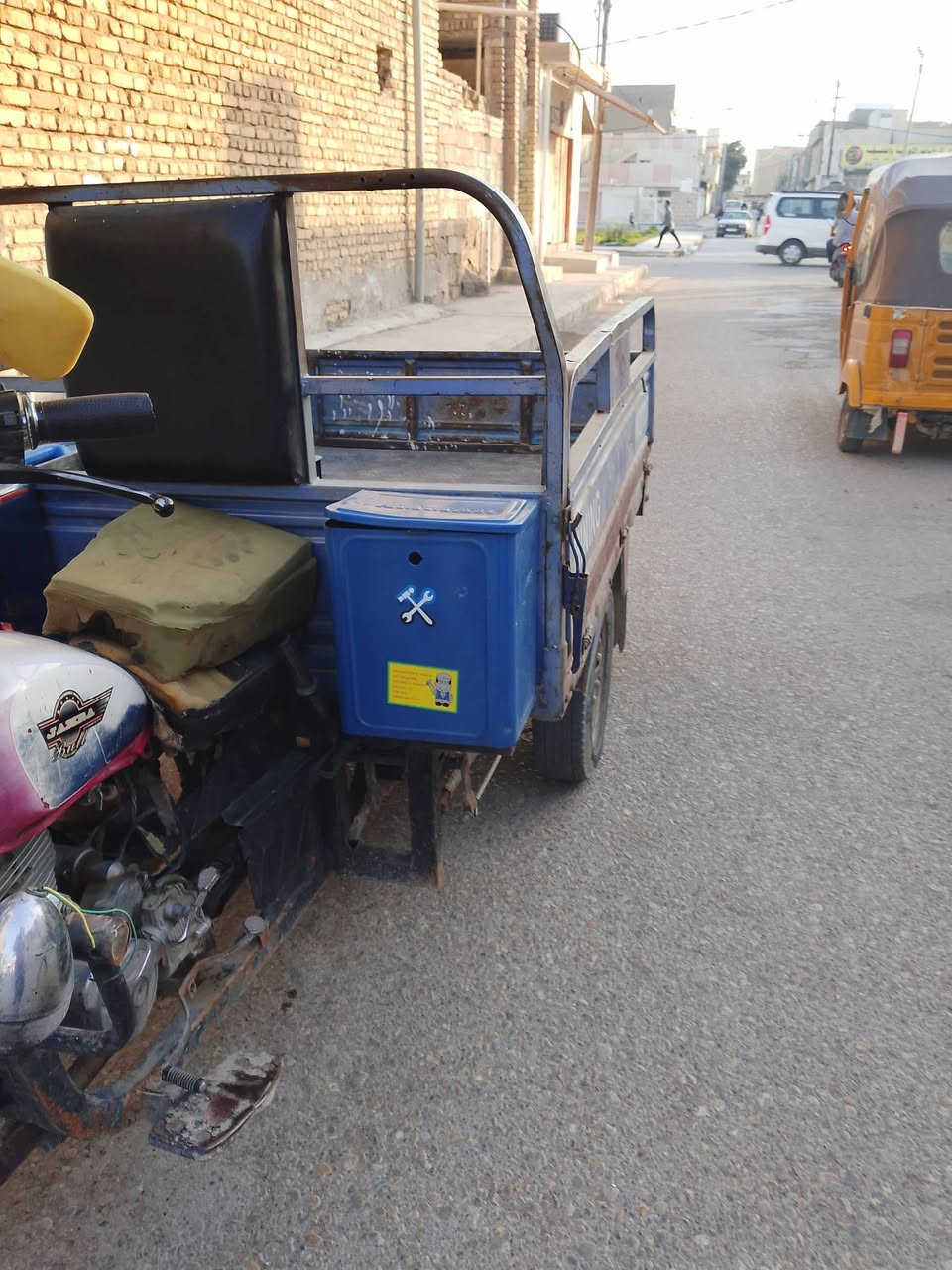 السلام عليكم ستوته موديل 15 رقم واسط الماني السعر900 الف وبيه مجال قليل العنوان واسط قضاء العزيزيه الاتصال ***********
