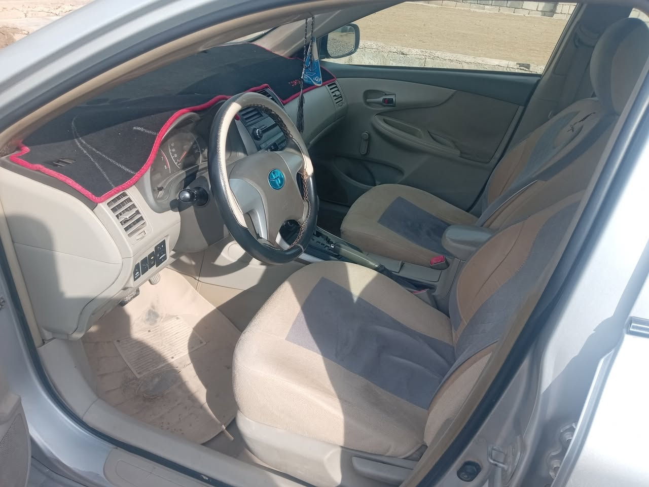 سياره كورولا للبيع ٢٠٠٨ نص فول
بيه قطعتين باب السايق /+جاملغ الامامي محرك ١٦
 السعر ٩٥وبيه مجال وترهم مراوس بحدث ادفع فرق لتواصل***********
