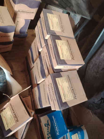 قطع غيار  مضخات هيدروليك نوع كاوساكي ويلات دوران حفارات هيتاشيzx470  zx350_3 1 zx200  كوت  حي الصناعي واتساب ***********
