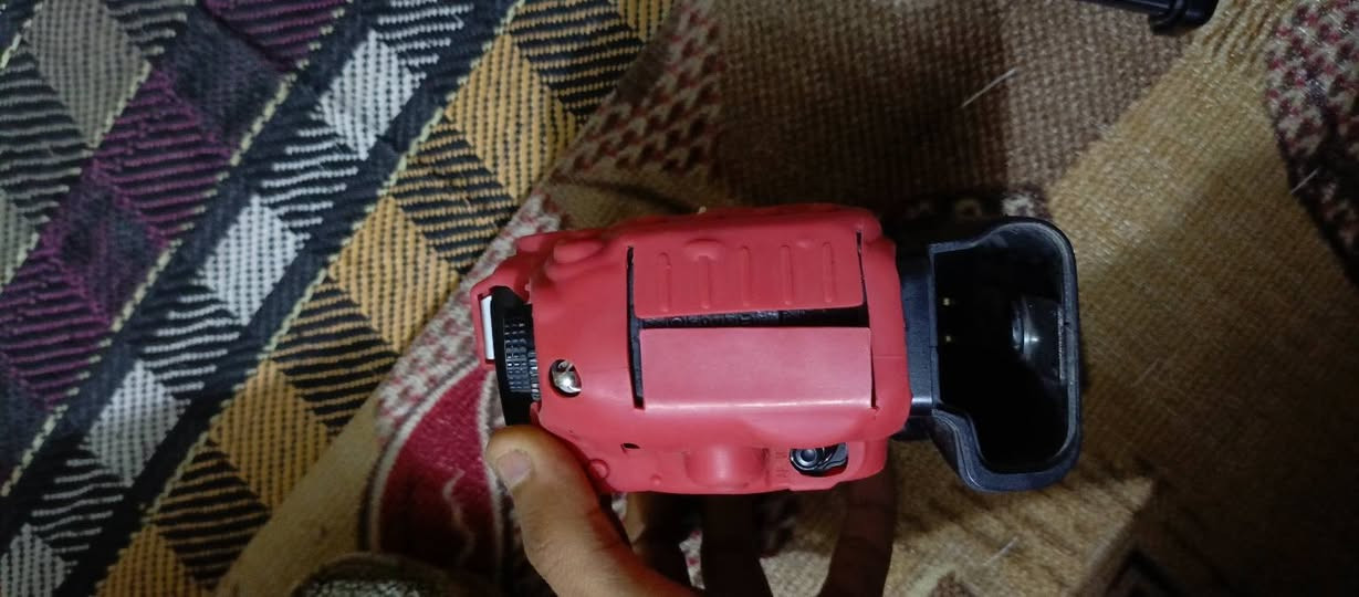 السلام عليكم ورحمة الله وبركاته
حبايب كامره نيكون d7000 للبيع الكامرة جدا نضيفه كدامكم مع زوم70-300 مع هودي مع جلاتين مع جنطه +شاحنه اصليه+بطاريه اصليه السعر قيم واخذ مكاني بابل لايوجد توصيل


**إذا كنت صاحب هذا الإعلان وتريد حذفه لأي سبب، رجاءا أرسل رسالة إلى الدعم الفني**