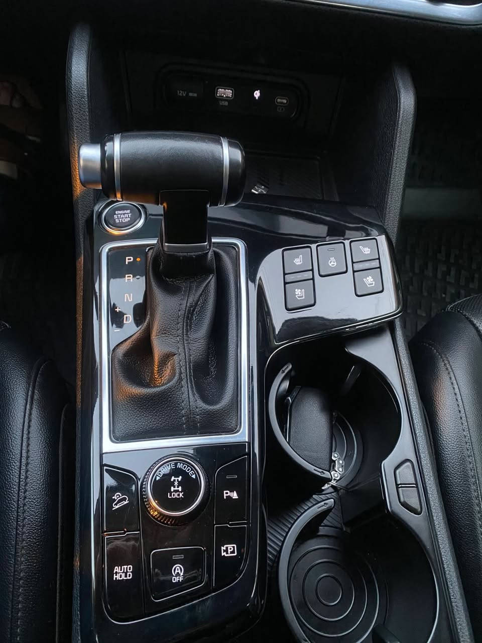 السلام عليكم
سبورتج برستيج اكس برو ابيض موديل 2023 4xاعلى فئه بلسبورتج

 (حادث خفيف بدون ايرباك)

حجم لارج فئة 4X  اعلى المواصفات بيها فول من كل شي

5 كامرات 

مرقم بغداد تحويل ثاني يوم

سيارة جديده ماشيه ٥١ كم محرك ٢٥٠٠ 

بانوراما طگتين

كشنات جلد رياضي

جنطة گهرباء وتفتح من تقترب منها

بصمة ابواب وتشغيل وجنطة

فور ويل

تشغيل عن بعد

كراسي كهرباء

تدفئة كشنات تبريد كشنات

ستيرن تدفئة وجلد خياط

خزن كشن السايق ميموري

اشاير بالمري

كامرات عند تشغيل الاشاره

 لايت اوتو

 اطفاء ذاتي

تبريد قطعتين 

 نزول منحدرات

مانع تزحلق

انظمة قيادة 

بلوجكترات

شاشة كبيره متصلة وشاشة تبريد متغيرة

عدادات ديجيتال

شحن موبايل امامي وبالكشنات الخلفيه

بل كار بلي واندرويد وكافة الخدمات

شحن وايرليس

انارة داخليه لمس

 لايت زينون لد امامي

بك لايت لد

حساسات خلفية امامية

رادارات جانبية اماميه خلفية

ويل كب حجم 19 

توقف ذاتي

هاند بريك دگمة

 وبعد بيها هواي مواصفات

السعر ٢٢٠$ وبيها مجال بسيط

مكاني بغدادالامين ***********
