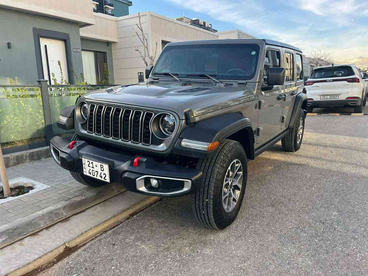 جێب ڕەنگلەر 2023  شەش بستۆن v6 
ڕەنگی چیمەنتۆی ٣٠ هەزار ڕۆشتووە 
بێ بۆیاخ بێ سارد بێ شوخت
سەیارەکە لۆکە ماشەڵا  
تەنها بۆنیدی گۆڕاوە بە ڕۆبیکۆن بیلادی  
بەسمە.شاشە.کامێرا.سوکان ڤۆلیۆم
بیلاد ناو زەرد - تاقم تایەی تازەیە 
ە‎دەبڵ ئەکسل 4x4 تراکشن 

سعر : لە کۆمێنت داوای بکە ڕاستەوخۆ بۆت دێت 🤖 

گێڕومەکینەو کارەبای و ئەکسل هەمموی بەشەرت 
سەنەوی و هەزەی تازەیە تا ٢٠٣٠ بە ناوی خۆمانەوەیە 
کتابی جام ڕەشی٪٨٠  مروری لەگەڵە  

ژمارەی خاوەنەکەی 
***********
