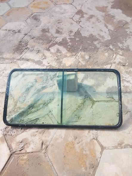 سلام عليكم..للبيع شباج كيا بريجو
عنوان ..نجف او كوفه 
 *********** واتساب او اتصال
