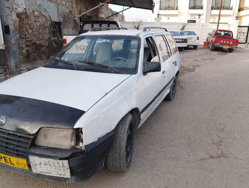 ‎اوبل كاديت محرك كير بشرط رقم سياره كركوك  دفتر بنزين موجود  بشرط تحويل /***********/‎ موصل, نينوى
