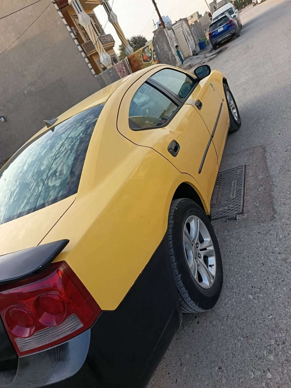 سلام عليكم جا جر ١٠ ابيع او اراوس خطه بغداد موصل تفاصيل على الخاص *********** واني بخدمتكم
