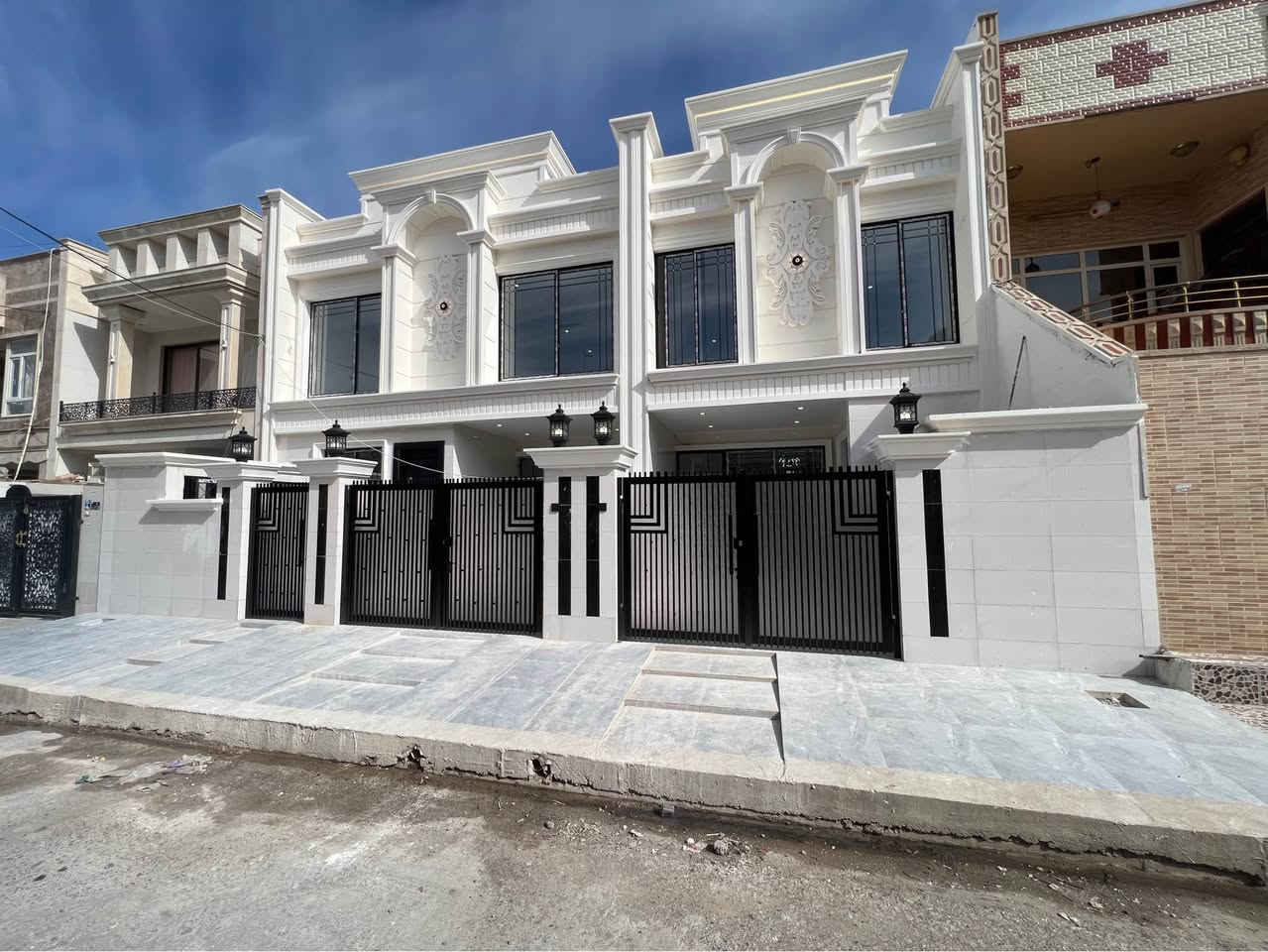 🔸سند طابو يتسجل بإسم اي عراقي
📍أربيل-بيت للبيع  حي خمسة حصاروك
مقابل شارع 12متر
➖مساحة 100M + 150M طابقين 
يتكون⤵️
➖5غرف نوم 
➖استقبال-صاله-مطبخ-مجموعه صحيات-كراج
📞للتواصل

📞للتواصل
📸 السعر والصورة متوفرة على قناتنا الرسمية في التليكرام 👇
🔗 https://t.me/bashdarsleman445
تابعنا الان وشوف احدث العقارات يوميا ع الصفحه الرسميه في فيسبوك
🔗https://www.facebook.com/share/1HPVCGBVGS/?mibextid=wwXIfr

📞 تواصل مباشر واتساب أو اتصال:
📱 ***********
📱 ***********

#عقارات_اربيل #شقق_للبيع_اربيل #بيو_لبيع_اربيل  #فلل_للبيع_اربيل #مجمعات_سكنية_اربيل
 #عقارات_كردستان  
#استثمار_عقاري_اربيل #عقارات_بغداد_سليمانية_اربيل  #عقارات_شمال_العراق  

⬅️ الأسعار والصور داخل القناة… لا تفوّت الفرصة

تابعنا الان وشوف احدث العقارات يوميا 🏘️
https://t.me/bashdarsleman445 أربيل, العراق
