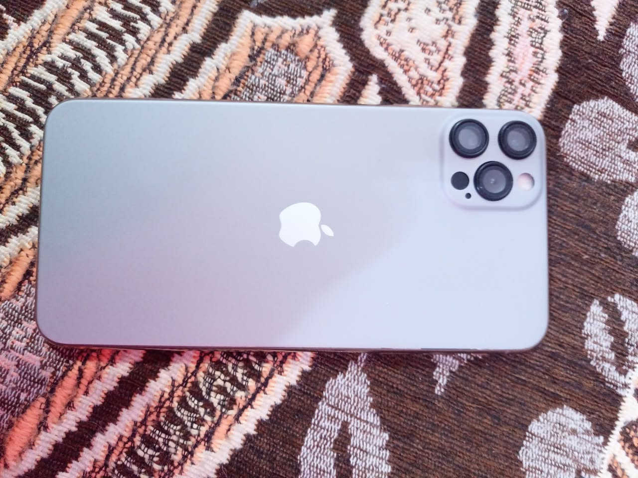 ايفون إكس اس ماكس ذاكره 64 جهاز نظيف فقط مبدل بطاريه اصليه الظهر مفطور لونها ذهبي محدث 11 وبيه كفر 17 برتقالي السعر قفل 180 الف مكانها بغداد حي الحسين الضباط ت ***********
