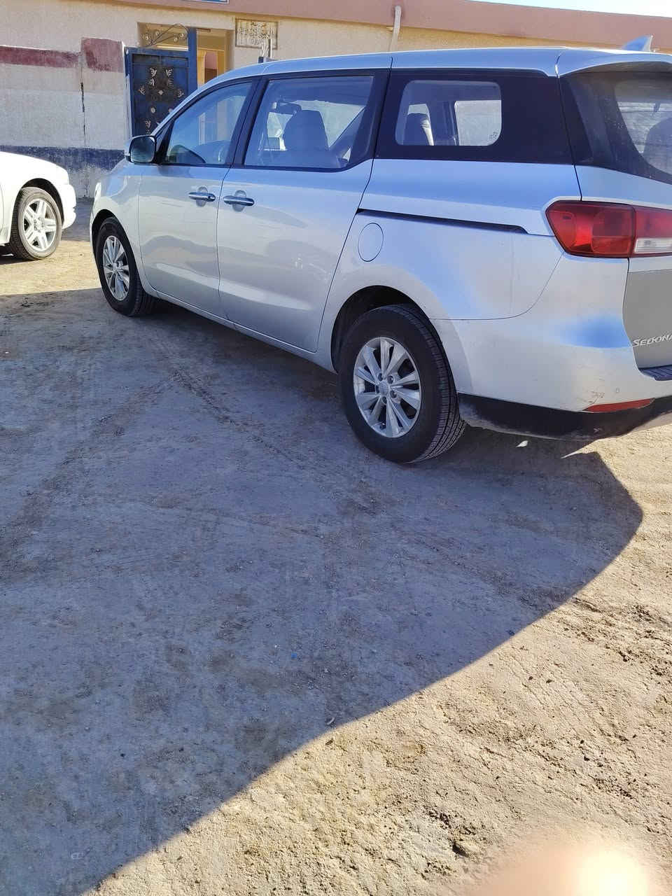 سيدونا ٢٠١٦ للبيع او مراوس بأجره
كير حداديه مكينه كشر كفاله تبريد
***********
