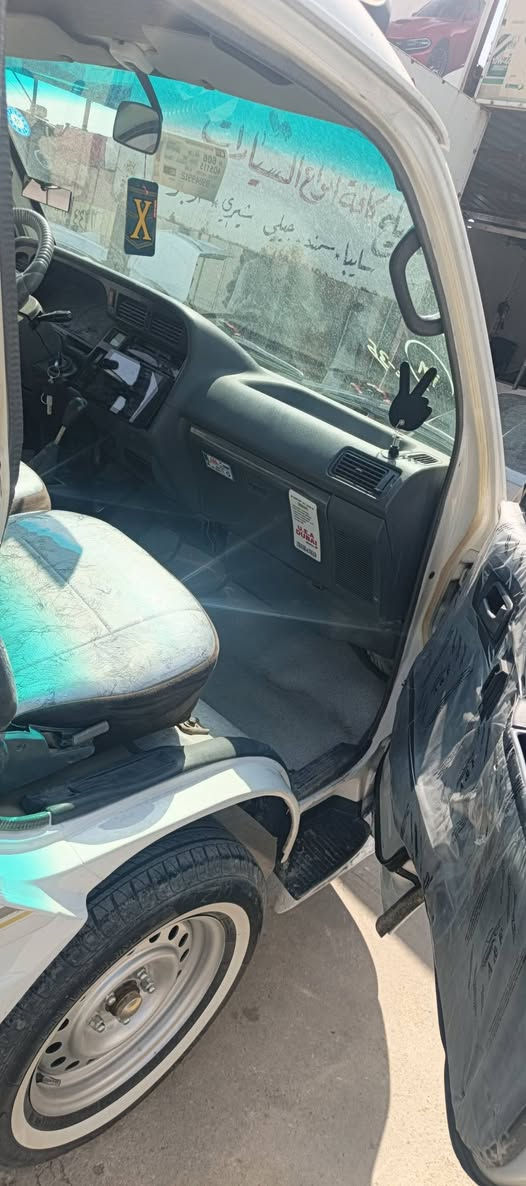 السلام عليكم فتون ٢٠٠٩ مكينة كير اكسل صدر تخم تاير كلة جديد دوشمة جديد سيارة جديدة وبسمي رقم دولي مكاني بغداد حي جهاد سعر ٧٦ وبية شي قليل وكلشي اكو بسوك سيارة جاهزة من كلشي تلفون ***********
