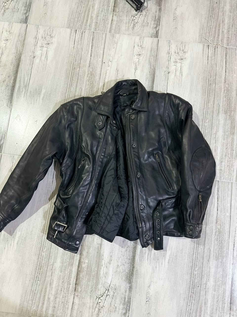 شلعه او تك غراض دراجات اي شي يعجبك دزلي صورته ادزلك سعره 
مكاني كركوك متوفر توصيل 
***********
