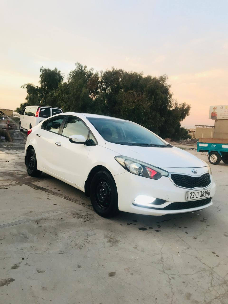 سيراتو 14 مكفوله من الصبغ والتبديل عدا بارد قليل مكينه وكير وحداديه جديد
رقم وسنويه جديد 
تريد تحويل تريد وكاله 
مكينه 1600 وتخم تاير جديد
مكانها بابل/  كفل 
السعر 118 مجال قليل .
للتواصل ***********
