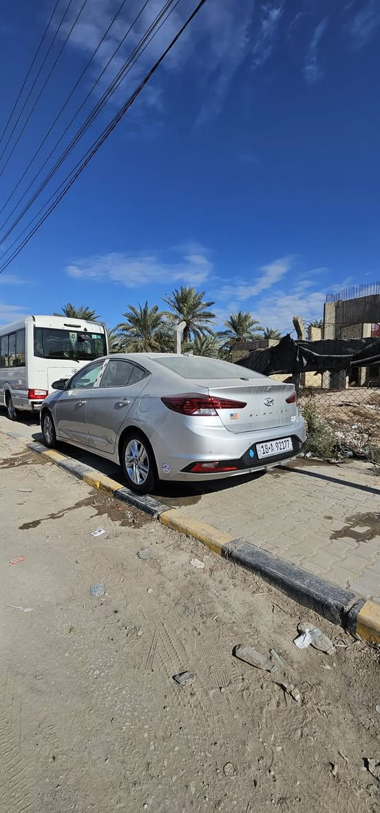 سلام عليكم للبيع النتره 2019وارد امريكي حادث ربع جاملغ خلفي وشويه من الجنطه رقم بابل بسمي انكليزي يساره جاهزه من كلشي دوشمه تنته ورضيه وكشنات وسفاري وجنطه مكاني نجف حي النصر الشراي يجي خاص سعر ١٤٠ ولي ميعجبه السعر كلشي اكو بسوك كير ايتي


**إذا كنت صاحب هذا الإعلان وتريد حذفه لأي سبب، رجاءا أرسل رسالة إلى الدعم الفني**