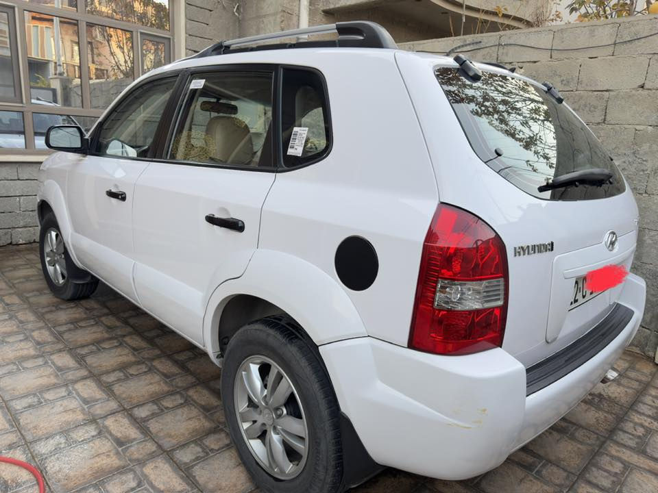 السلام عليكم...
للبيع بسعر 130 وبيها مجال
هونداي توكسان2009  ابيض ثلجي رقم اربيل دولي شرط التحويل والغرامات
سياره بيها بنيد سيارة تدعبلت عليها شرط بدون ايرباك بدون دواخل والباقي مكفول كفاله عامه…
محرك 2000...دوش المرغوب بدون اي عيب...
سياره كير ومحرك وصدر وتبريد وتدفئه كله شرط....
سياره مواصفات فول عدى السلايت...معروفه مواصفاتها
سياره حيل حلوه واحلى من الصور...مكاني موصل
 ***********
