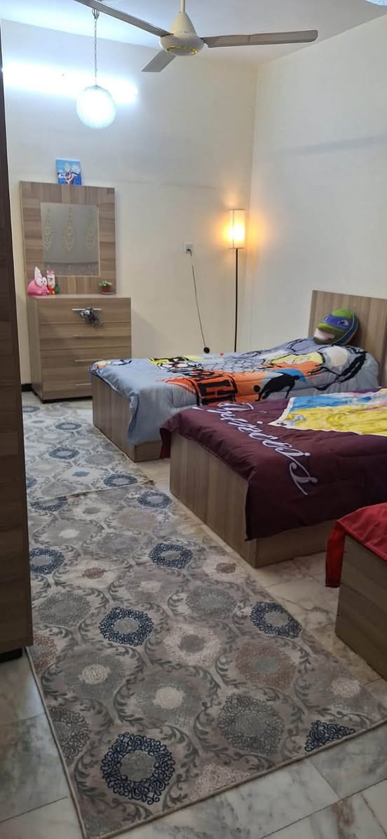 السلام عليكم ورحمة الله وبركاته،
أهلاً وسهلاً بكم في فرصة رائعة لامتلاك دار مميزة في موقع استراتيجي! 🌟

للبيع: دار حديثة ومتكاملة في حي الجهاد 🏡✨

📍 الموقع: بغداد - الكرخ - حي الجهاد،  منطقة ديوان الضباط مجاور شقق حي السلام السكني في حي الجهاد

تفاصيل العقار:

المساحة: 100 متر مربع (واجهة 5 × نزال 20 متر)

البناء: طابق أرضي + طابق أول

الطابق الأرضي:

🛋️ صالة واسعة

🍳 مطبخ مجهز بالكامل

🛏️ غرفة نوم

🚿 خدمات كاملة

الطابق الأول:

🛏️ غرفتين نوم

🚿 خدمات إضافية

✨ المميزات الخاصة:

🏡 بناء حديث درجة أولى، تشطيب ممتاز

🔑 تسليم مفتاح، جاهز للسكن فوراً

📍 موقع متميز

📞 للاستفسار والتواصل: 
"٧٧١٩١١٧٤٦٥

***********

لا تفوتوا فرصة امتلاك هذا العقار المميز في أفضل المواقع.
اتصلوا الآن للمزيد من التفاصيل أو لترتيب موعد للزيارة! 🌟
