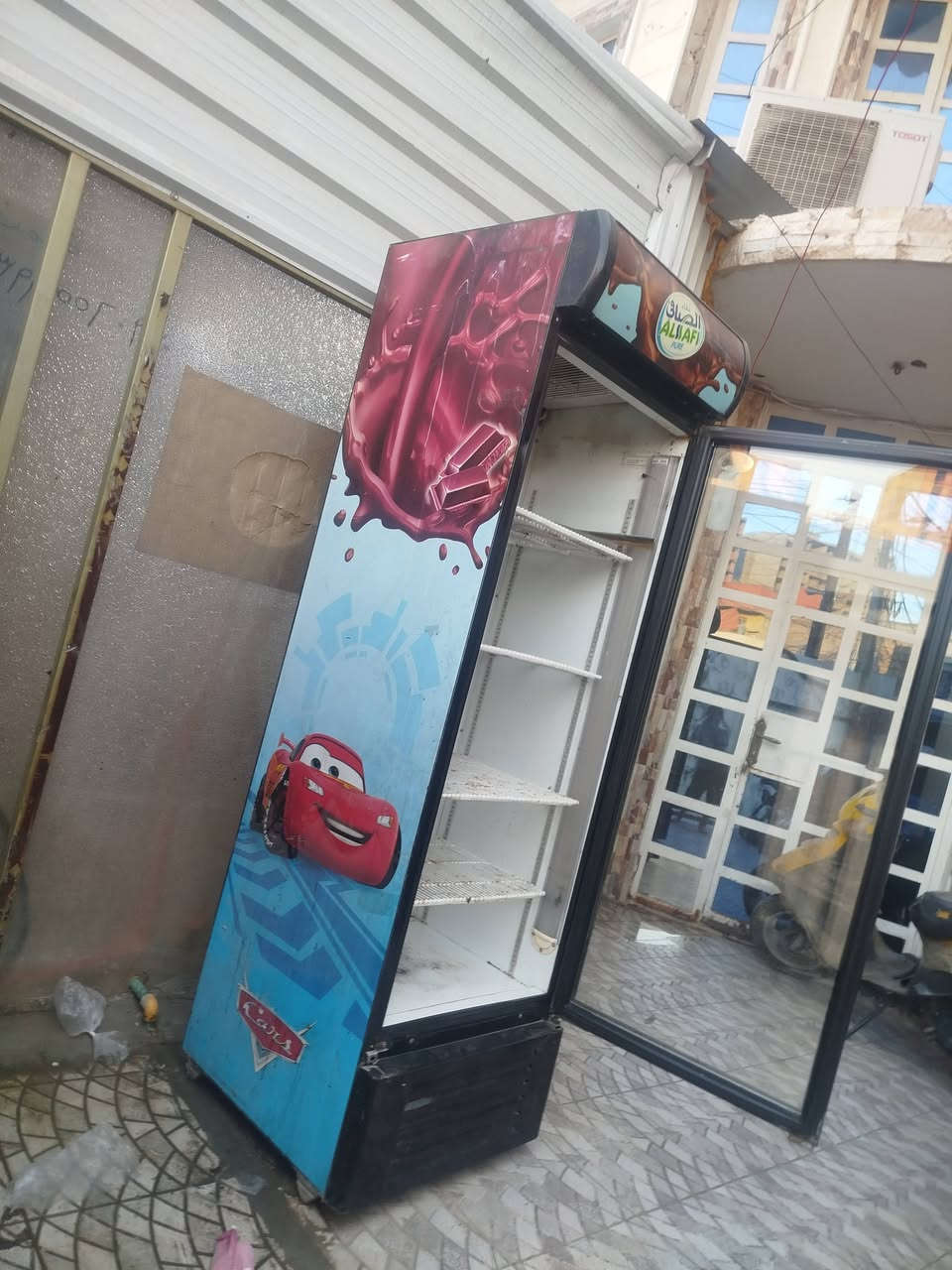 للبيع ثلاجه ***********
