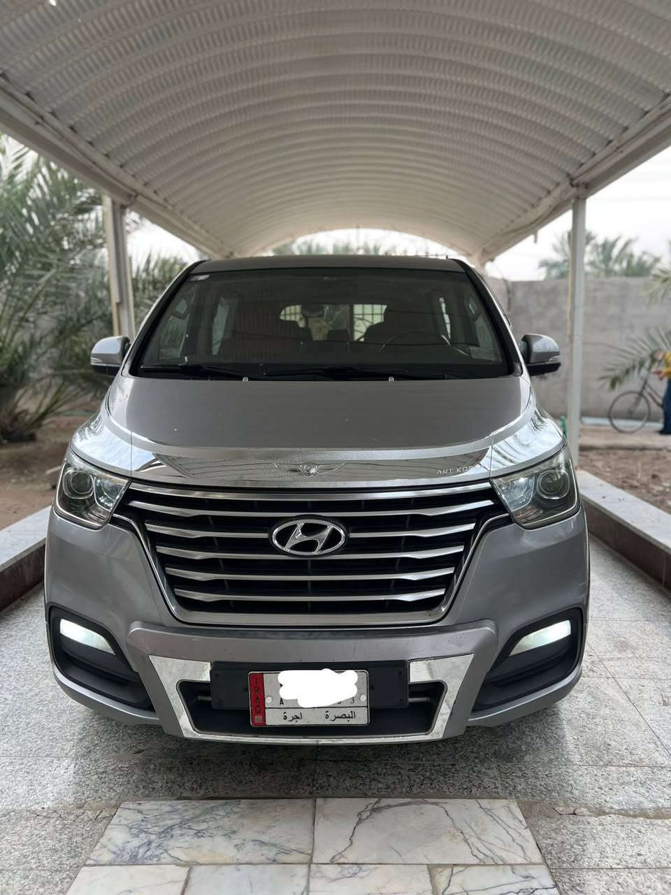 سلام عليكم ستاركس 2019 اصل vip رقم بصرة فول موصفات 1/1 دشبول سورنتو 8 راكب مكينه دبلو بلاد فقط بيه قطعتين رش جيلاتين من كوريا وتبديل باب بدون ضربه والباقي كفاله سياره نظيفه وجديده بمعنى الكلمه حداده عامه دوشمه ارضيه جلد كشنات تفصال سياره مال جناي السعر 280 عنواني بصره ***********
