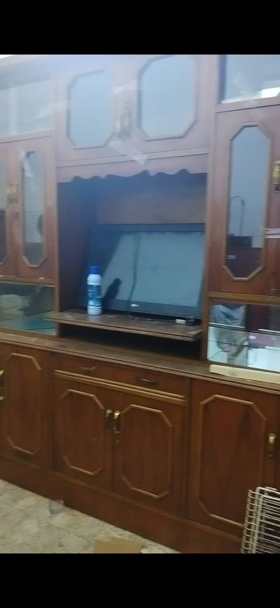 معرض للبيع نضيف جدا مدينة الصدر الورفلي السعر قفل ٧٥ لف ***********
