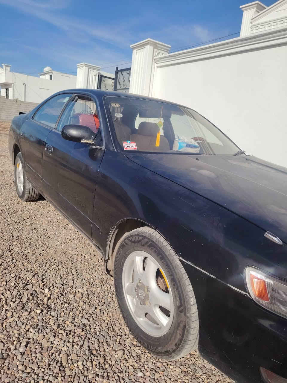 شيزر للبيع مكفوله من ضربه وصبغ تخم تايرات جديد كير محرك صدر سنويه ٢٧ كهربائيات كله شغاله جام ٤ كهرباء شغال سياره حلوه ونظيفه ع وضع الشركه /السعر 40بيه مجال بسيط الاستفسار ع رقم ***********
