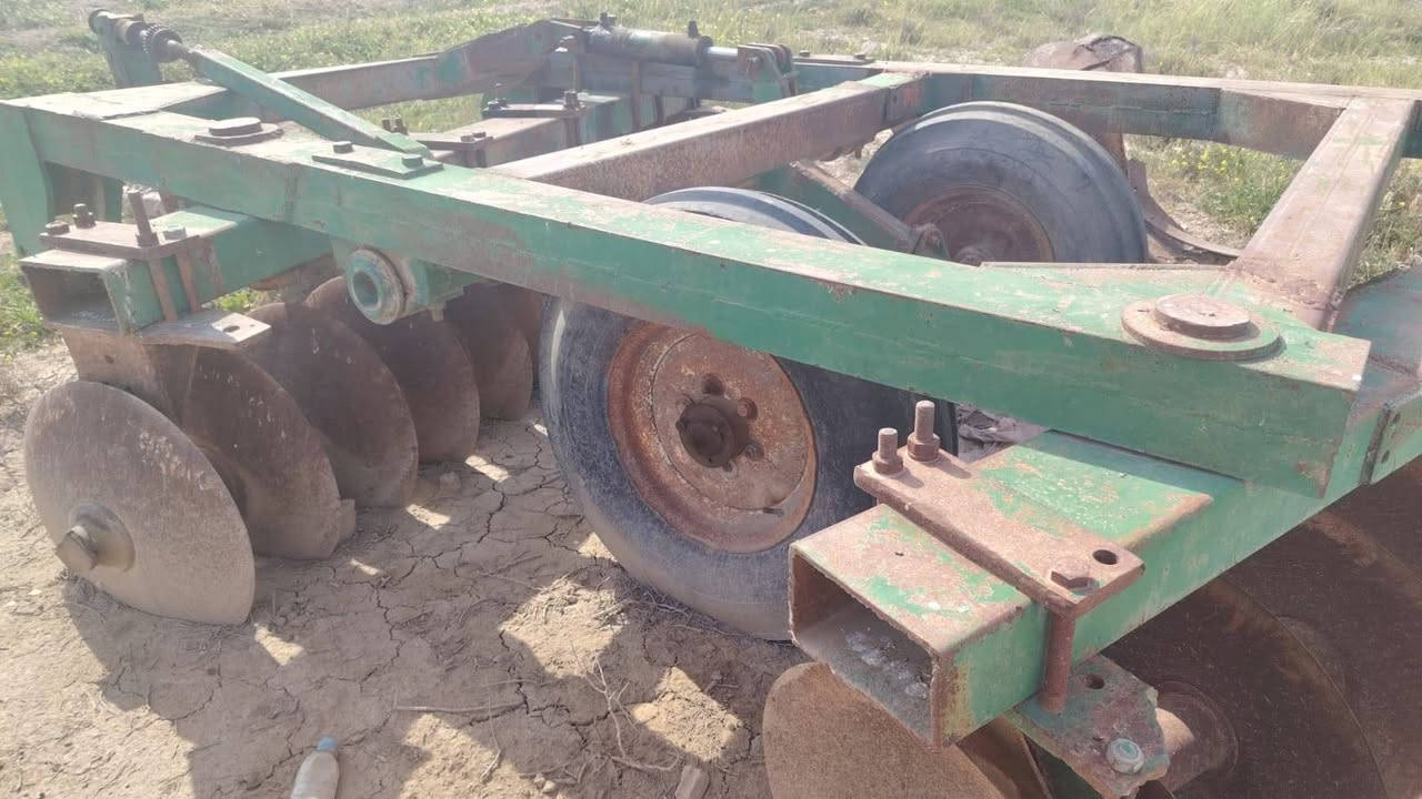دسك البيع ديالى بلدروز السعر ثلاثه ملايين وبي مجال ***********
