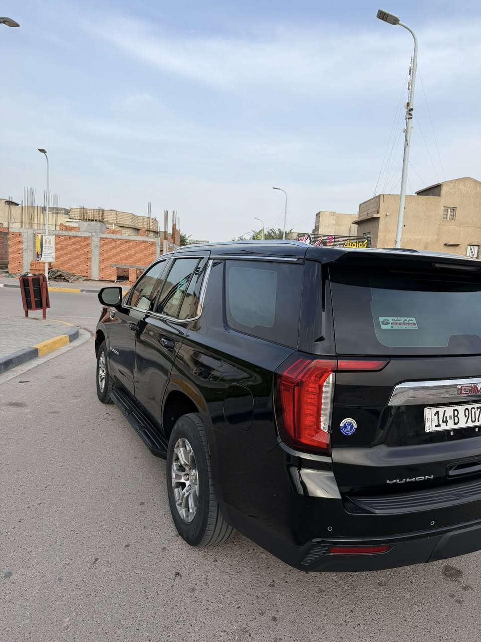 جمسي Sle يوكن 2023 للبيع
موديل 2023 / ماشية 140الف كم
محرك 5300 / رقم بصرة
بصمة / تشغيل عن بعد / شاشة / كامرة / نقطة عمياء
رادار / تحديد مسار / صندوق كهرباء / كراسي كهرباء 
تحكمات ستيرن / كروس مثبت سرعة / مانع تصادم
سايد بريك دكمة / ثلاجة 
السيارة بيه طخه بل بنيد على وضعه
على وضع الشركة بدون كل نقص 
مكان السيارة بصره

رقم ***********
