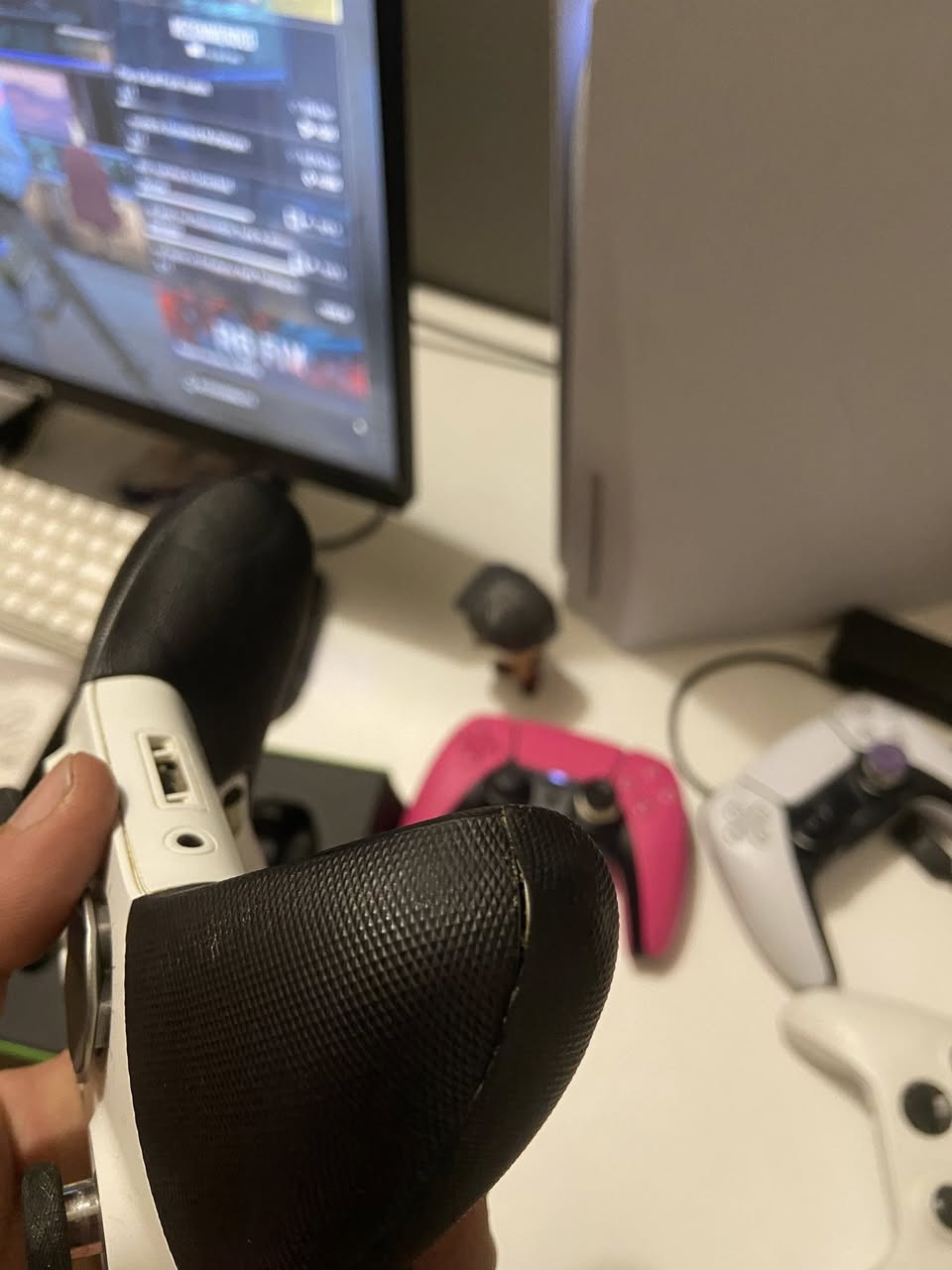 السلام عليكم عندي جوستك اليت ٢ مستخدمه نسخه core يعني تجي بدون اضافات للبيع السعر ٧٥ مكاني البياع ماعندي توصيل


**إذا كنت صاحب هذا الإعلان وتريد حذفه لأي سبب، رجاءا أرسل رسالة إلى الدعم الفني**