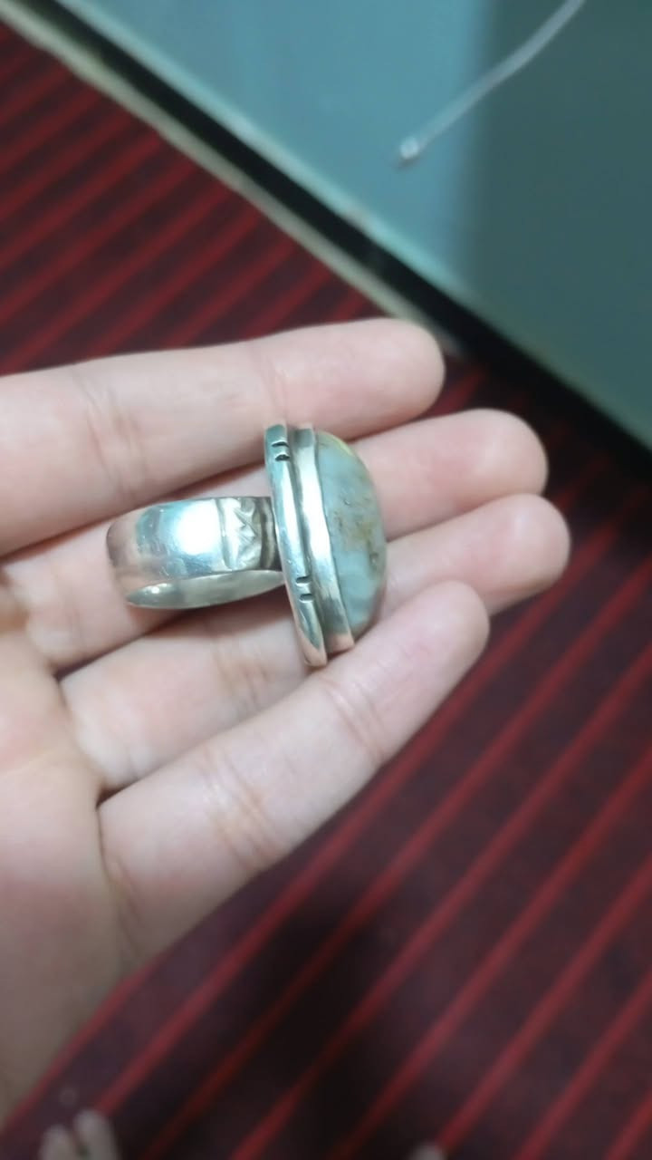 اسلام عليكم عقيق سليماني للبيع وزن 30 غرام مكاني ناصرية سعر 125 وبي مجال لشراي توصيل اكو بس دز رصيد ابو 5 ويجيك توصيل رقمي للتواصل ***********
