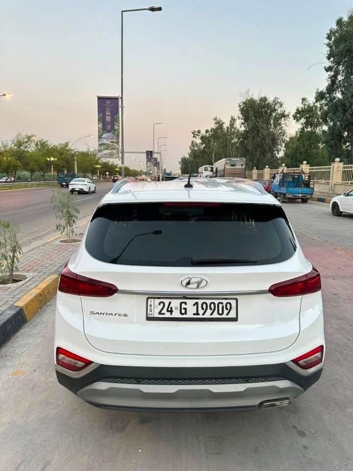 سنتافي 2020- الجمال والنضافة🔥😎
سنتافي 2020 محرك 4 سلندر 
ماشية 132الف رقم دهوك تحويل مباشر للمشتري
بيها بطاقة (كابون بانزين)

الموصفات🔰

مري شفط +ترحيب انارة +لايت لد عالي ناصي+كشنات كهرب +تشغيل عن بعد +بصمة+ويل كب كروم+مثبت سرعة+تبريد شاشة +شاشة كبيرة + تبريد 3قطع +7راكب +كشافات ضباب+شاحن لاسلكي … 
وباقي المواصفات المعروفة..

الملاحضات🌀🔻

السيارة كلين تايتل كفالة عامة بدون ضرر بدون صبغ  
——————————-
🏷️سعر السيارة  للاستفسار على الأرقام التالية 

📍موقع السيارة موصل 
 -***********📞‭***********‬
