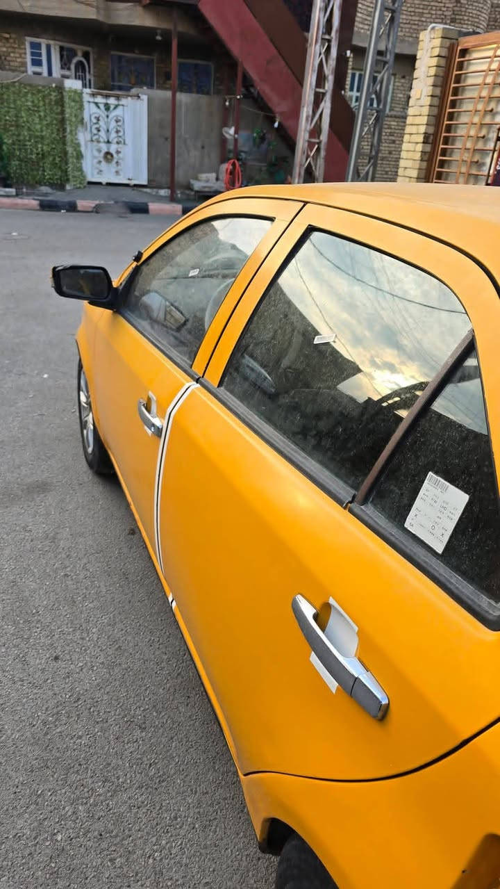 للبيع جيلي ام كي  موديل 2013 رقم ذي قار مشروع وطني تحويل ثاني سياره حلوه وجديده وجاهزه خير من الله بيها بس طخه بجاملغ الخلفي يم القبغ البانزين ومعمر الباقي بلاد مكاني بالكوت وراعيها يمي السعر 25 وبيها مجال
***********

***********
