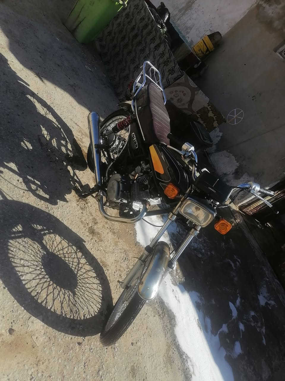 كلك البيع درجه نضيفه مكينه ناعمه سعر 200 وخمسه وعشرين وبيه مجال***********
