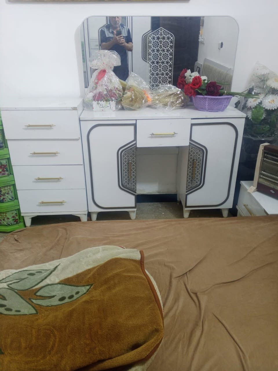 غرفه تركيه نضيفه سعرها ٤٠٠وبيه مجال مكان بغداد


**إذا كنت صاحب هذا الإعلان وتريد حذفه لأي سبب، رجاءا أرسل رسالة إلى الدعم الفني**