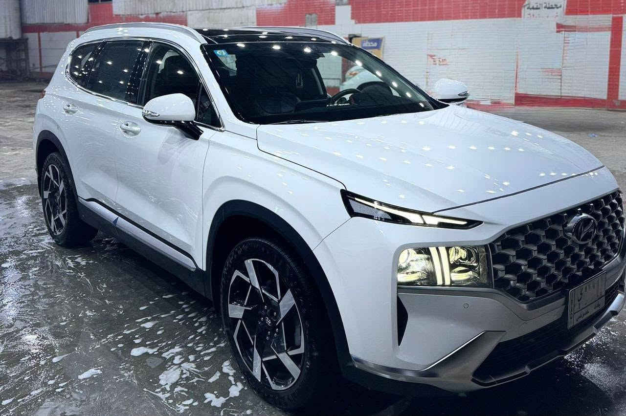 🚗 للبيع  | هيونداي سنتافي 2024 خليجي 🚗
✅ مكفولة 
✅ ماشية فقط (24000 كم)
✅ 
✅ رقم بغداد

🔹 المواصفات:

محرك 6 سلندر
فول / فول مواصفات
بانوراما
رادارات أمامية وجانبية
 ويل 20
إنارة أمامية وخلفية LED
إنارة داخلية LED
حساسات أمامية وخلفية
شاحن لاسلكي
كشنات كهربائية
جنطة كهربائية
سايد بريك كهرباء
مواصفات أخرى عديدة

📍 الموقع: السماوة المركز 
💰290 قابل لتفاوض 
 📞 للاتصال :
📞 ***********
📞 ***********
